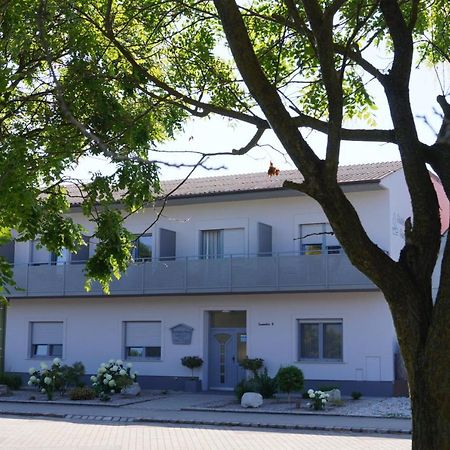 Gaestehaus Gisch Sandra Podersdorf am See Extérieur photo